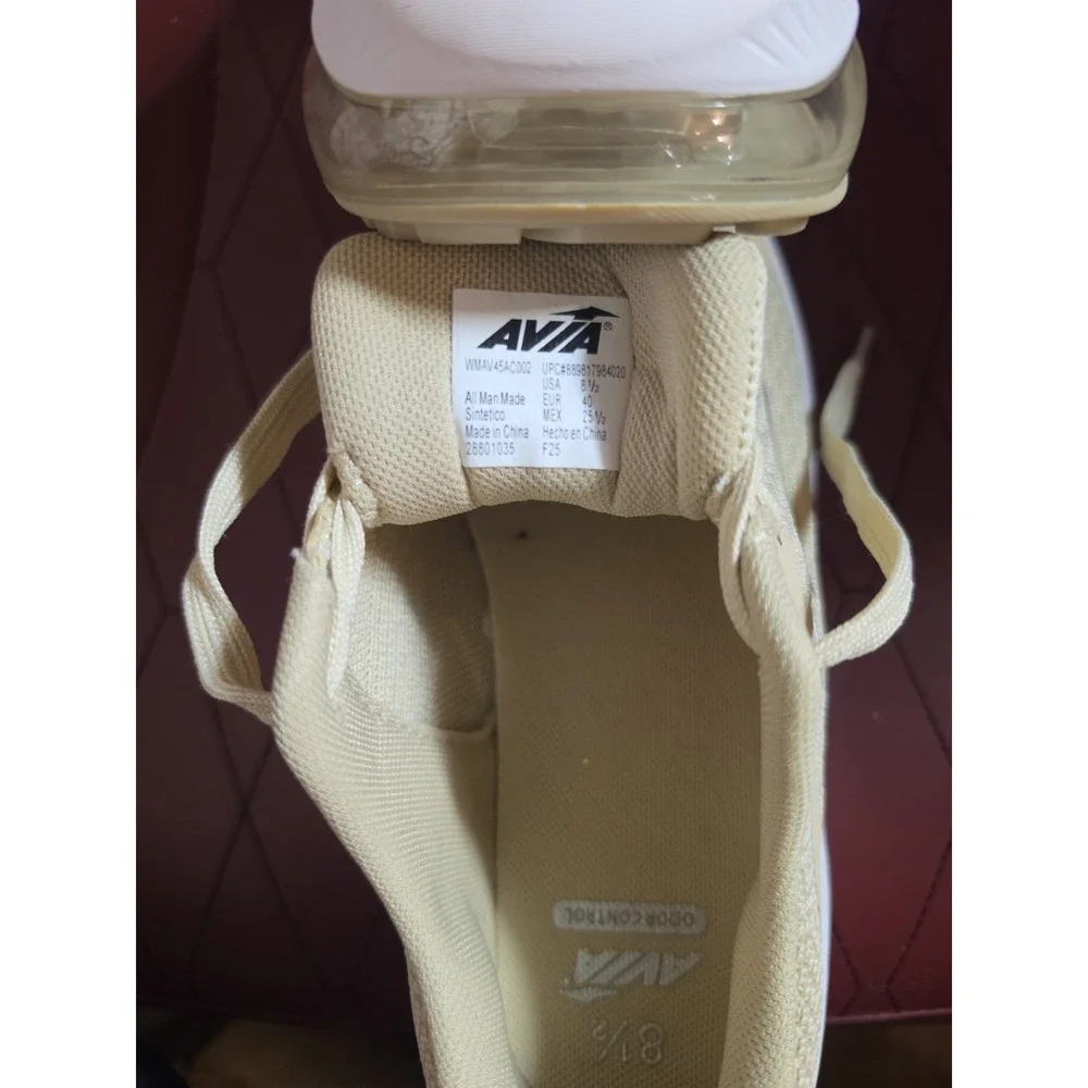 Avia women o2